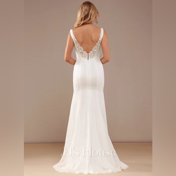 Minimalistic mermaid wedding dress 💖 - Picture 3 of 7